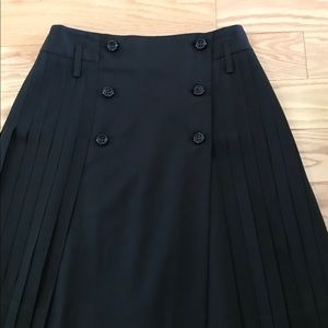 Cute black pleated mini skirt